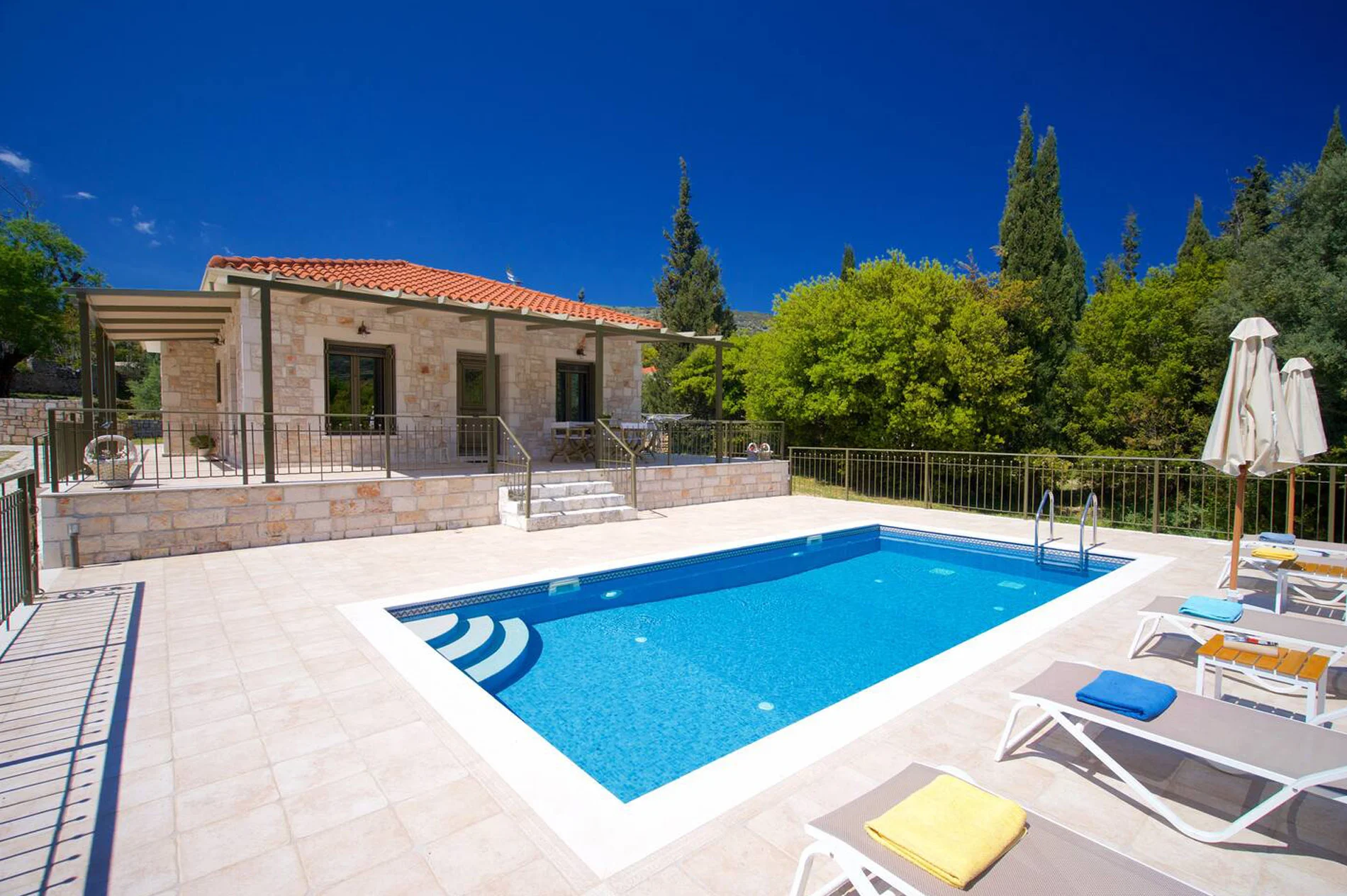 Luxury Villa with pool Kefalonia